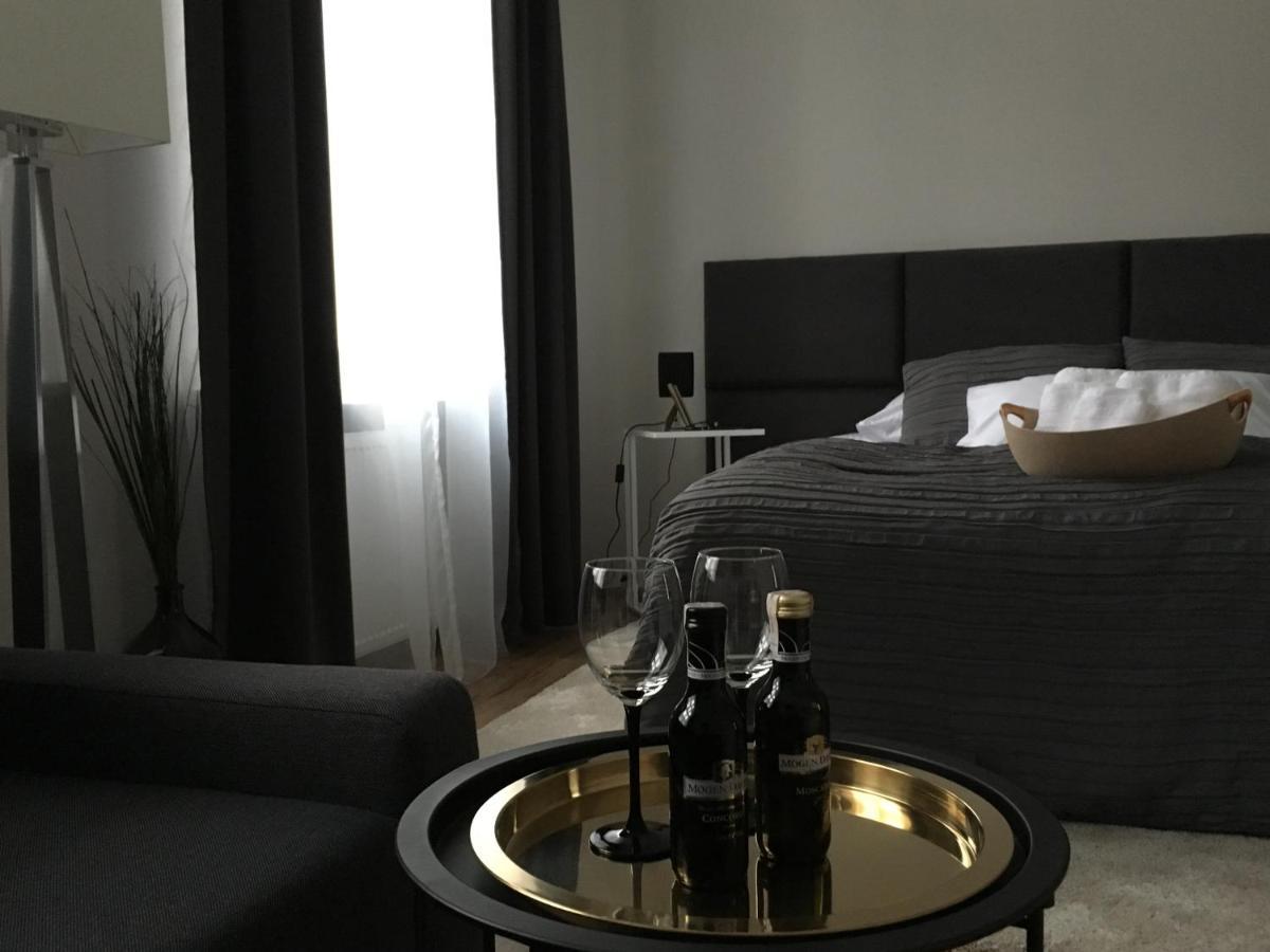 Rezydencja Marzec Gniezno Eksteriør bilde